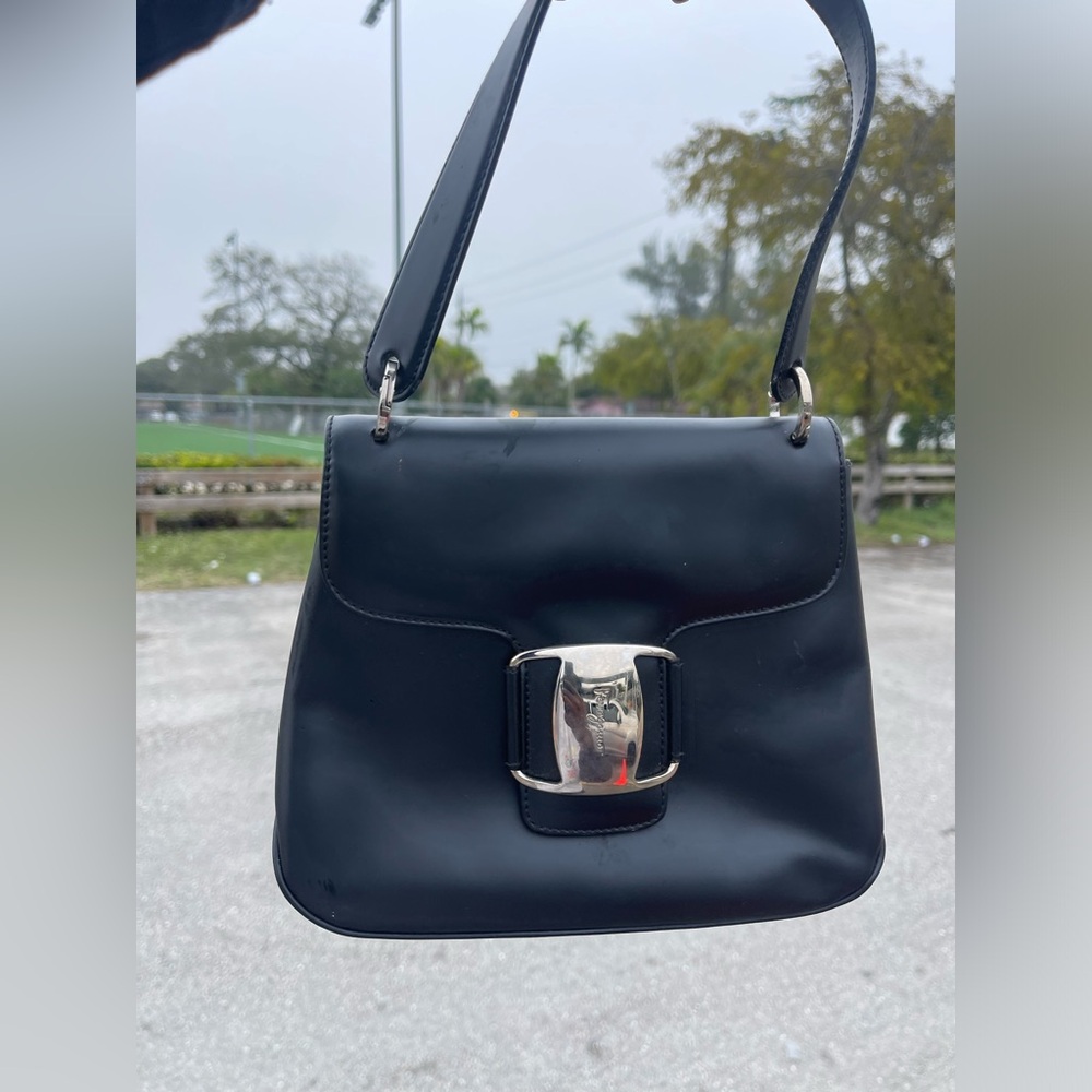Salvatore Ferragamo Leather shoulder bag